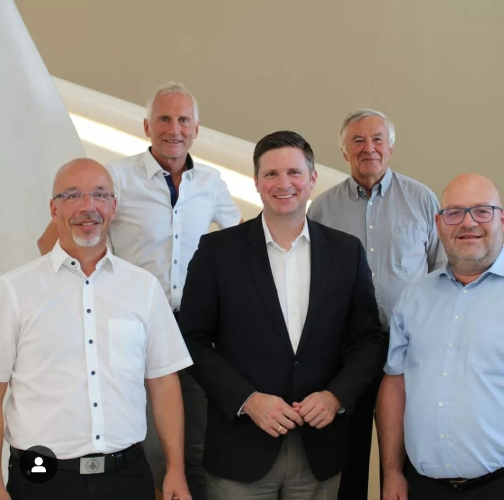 Politik zu Besuch im Branchenzentrum Ausbau und Fassade - Dr. Florian Toncar